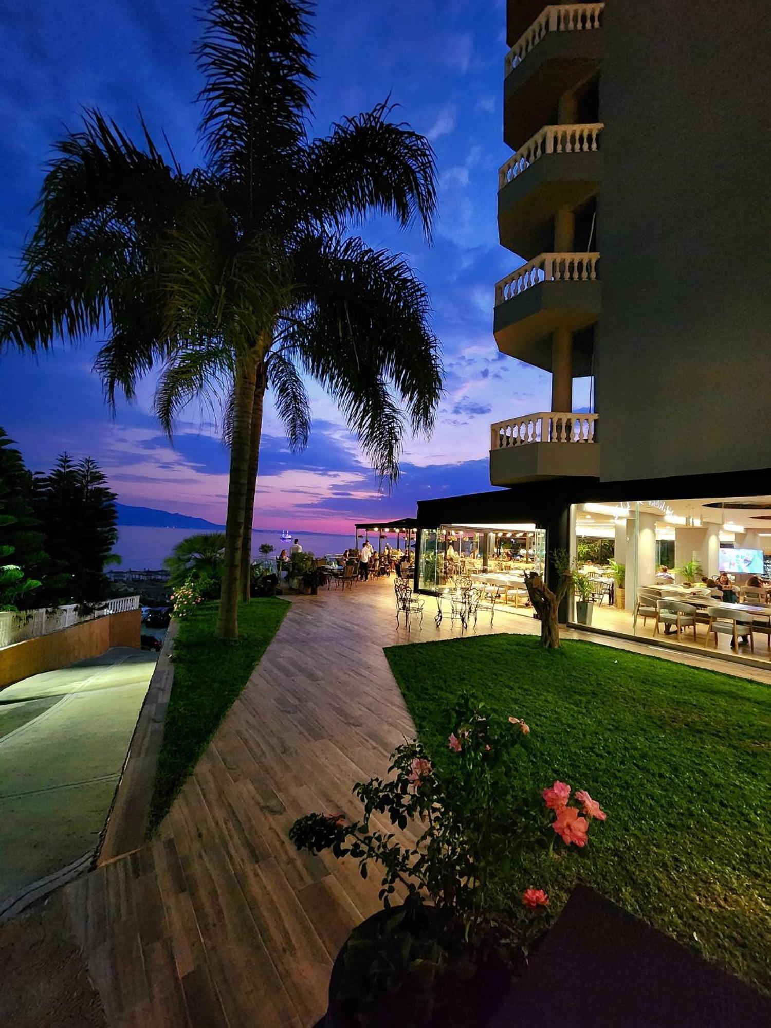 Hotel Apollon Sarande (Adults Only) ภายนอก รูปภาพ