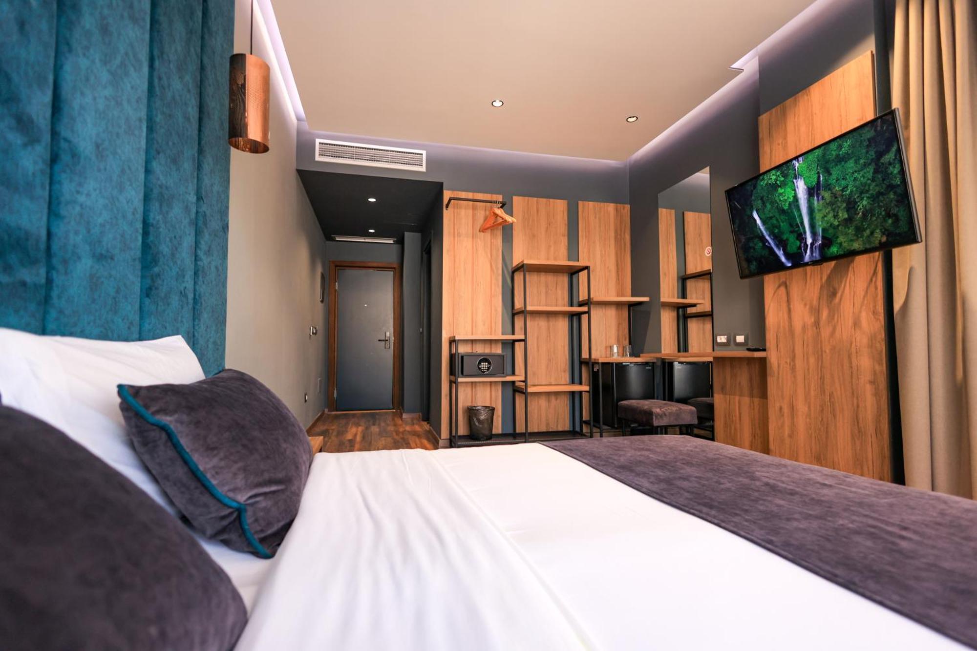 Hotel Apollon Sarande (Adults Only) ภายนอก รูปภาพ